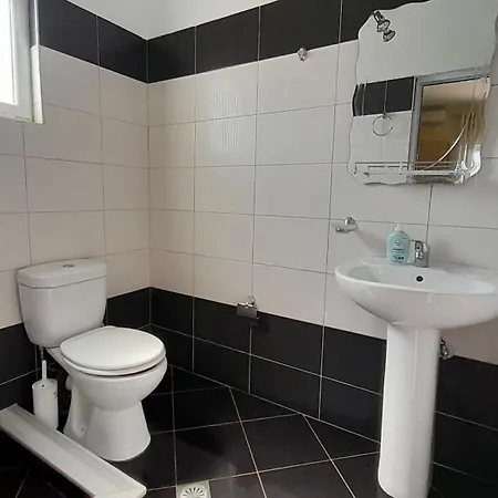 酒店 Ksamil's Island View *